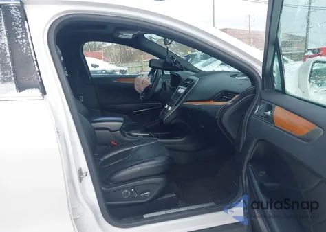 2018 Lincoln Mkc Reserve z USA, uszkodzony, nr VIN 5LMTJ3DH8JUL21296